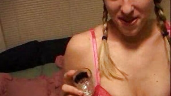 Busty brunette lady bakal mancep dadi hard ing toko milkshake