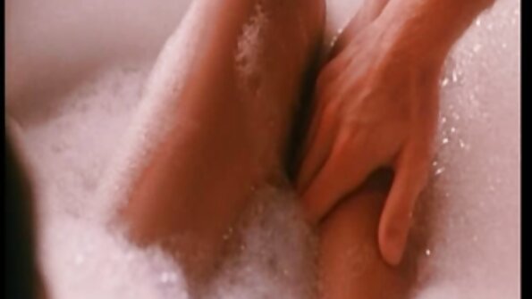 A milf apik banget narik lan gripping teken daging tenan gedhe