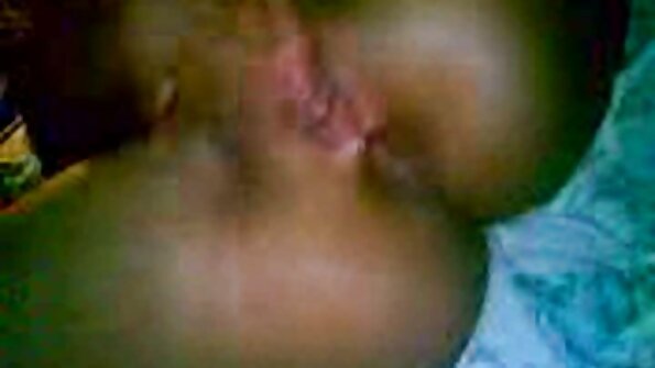Steamy bayek kang susu sing bouncing minangka dheweke nitih sing amba pecker