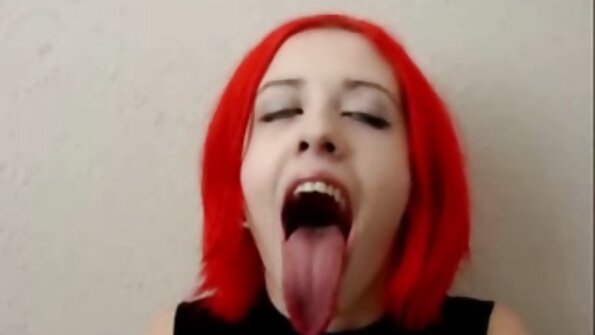 Guy entuk akses menyang awak seksi saka lady alluring