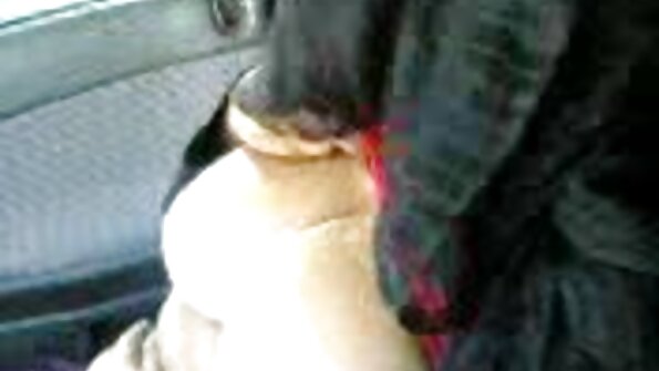 Wong lanang cheats ing bojoné karo amba-titted pirang